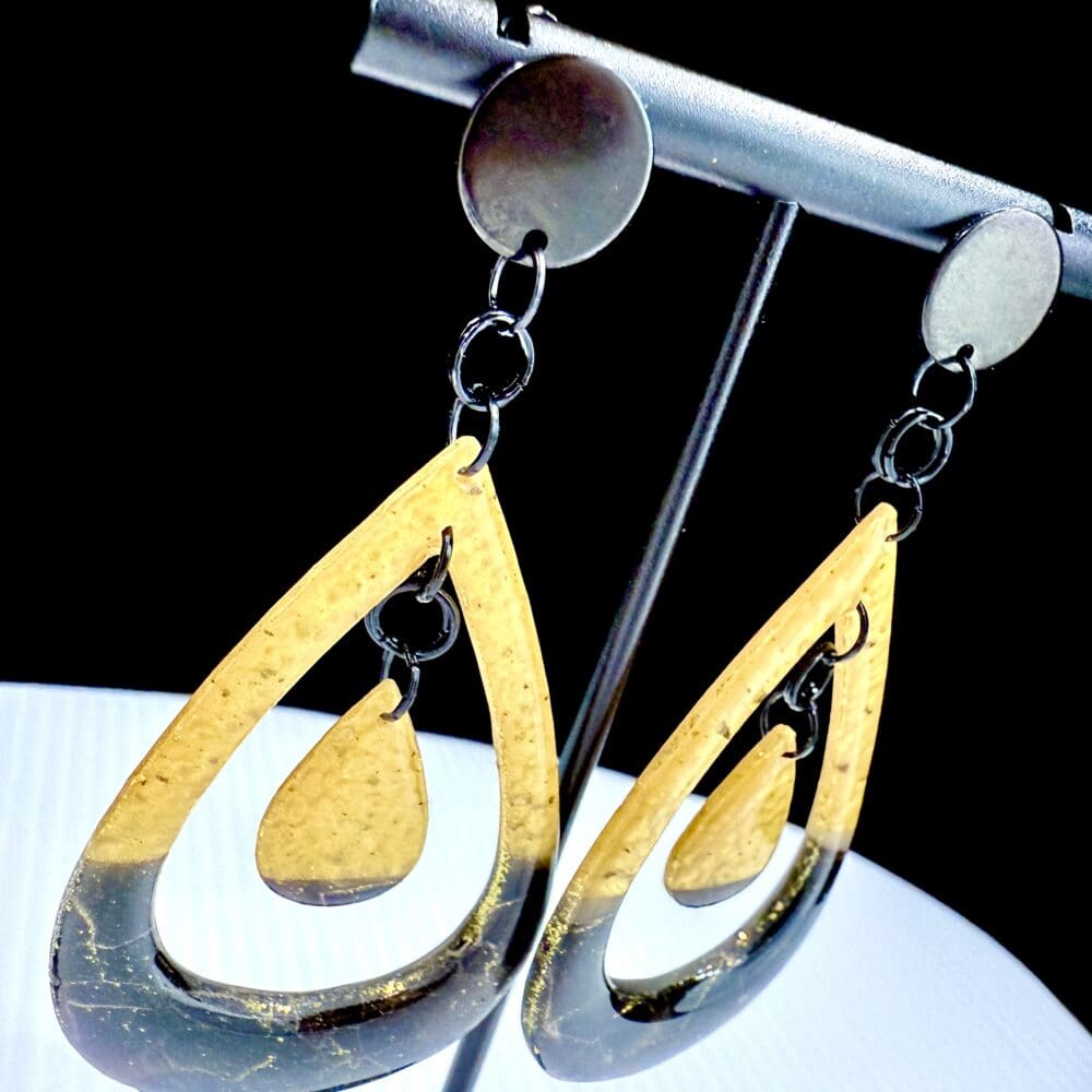 Retro Back and Gold Teardrop Chandelier Earrings