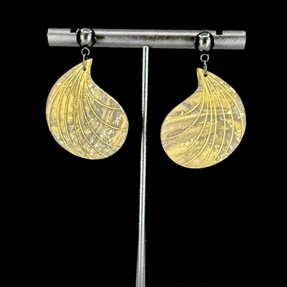 Black And Gold Scalloped Teardrop Earrings