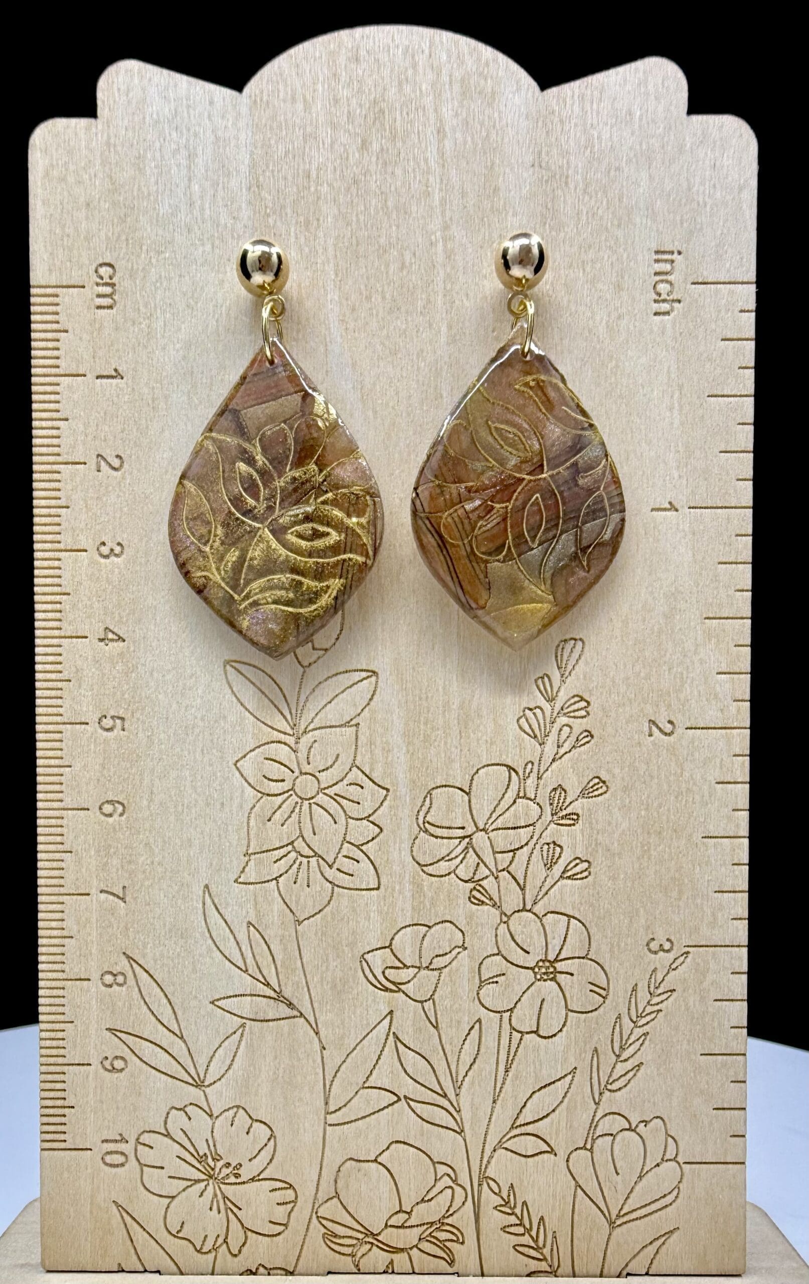 Carpet Bagger Wide Teardrop Earrings - Image 3