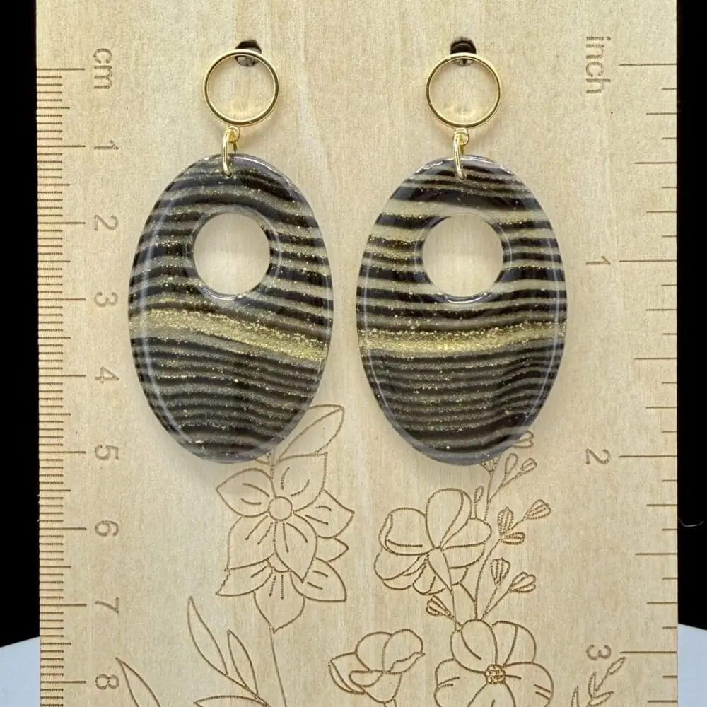 Onyx Woodgrain Elegant Oval Dangle Earrings - Image 3