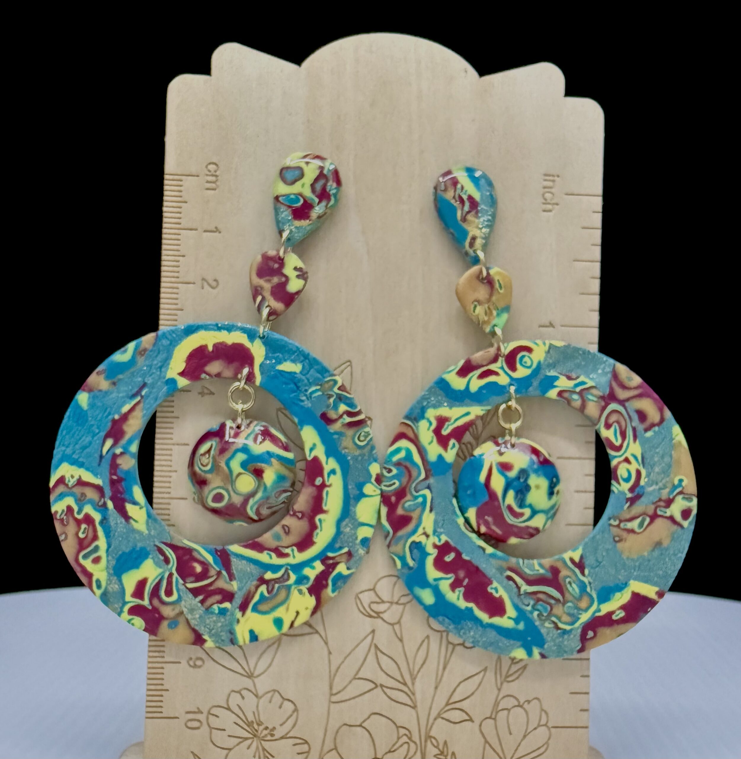 Nautical Color Flow Exaggerated Suspended Disc Hoop Earrings - Image 5