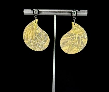 Black And Gold Scalloped Teardrop Earrings