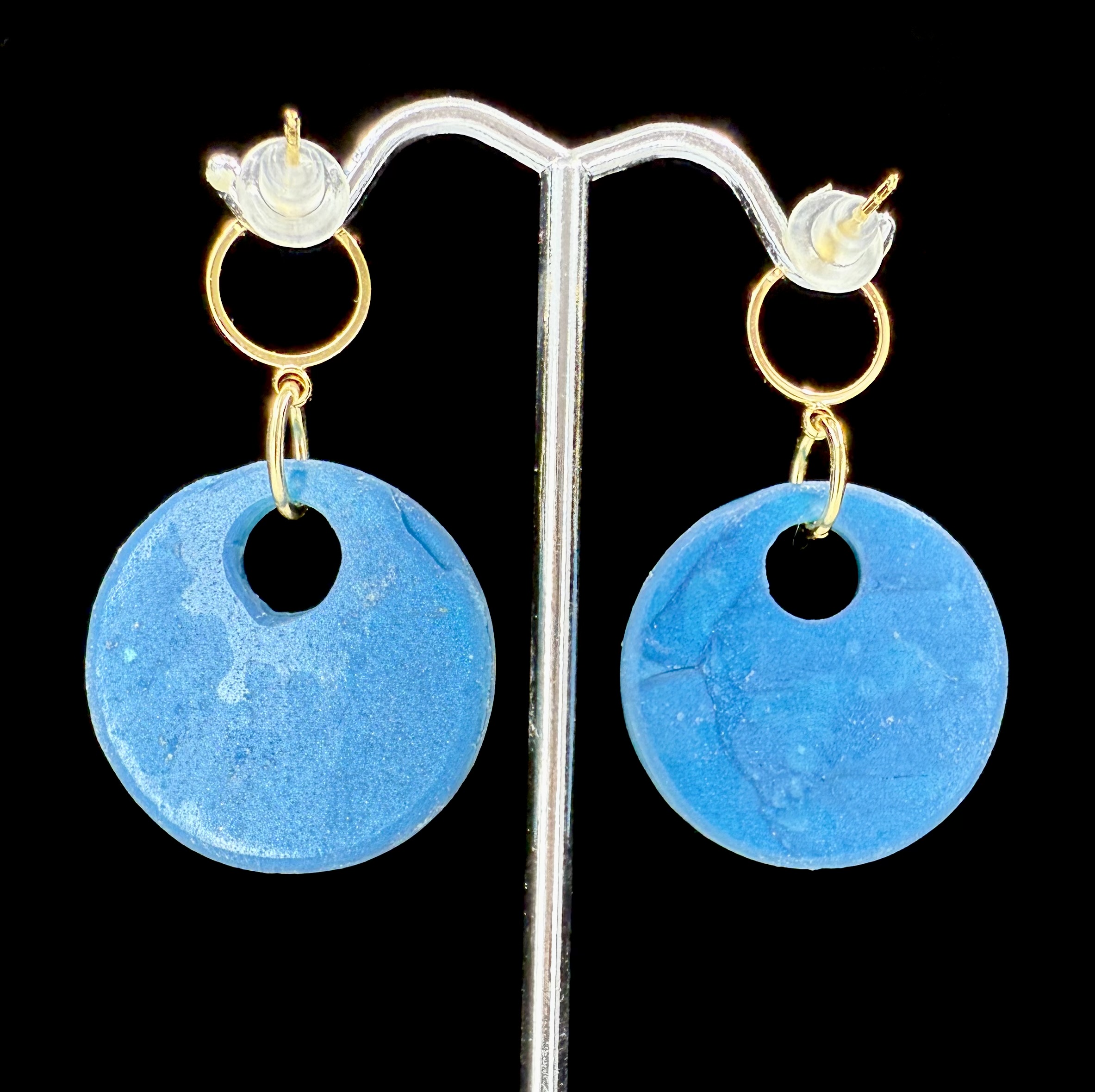 SkyBright Bee Round Short Drop Earrings - Image 2